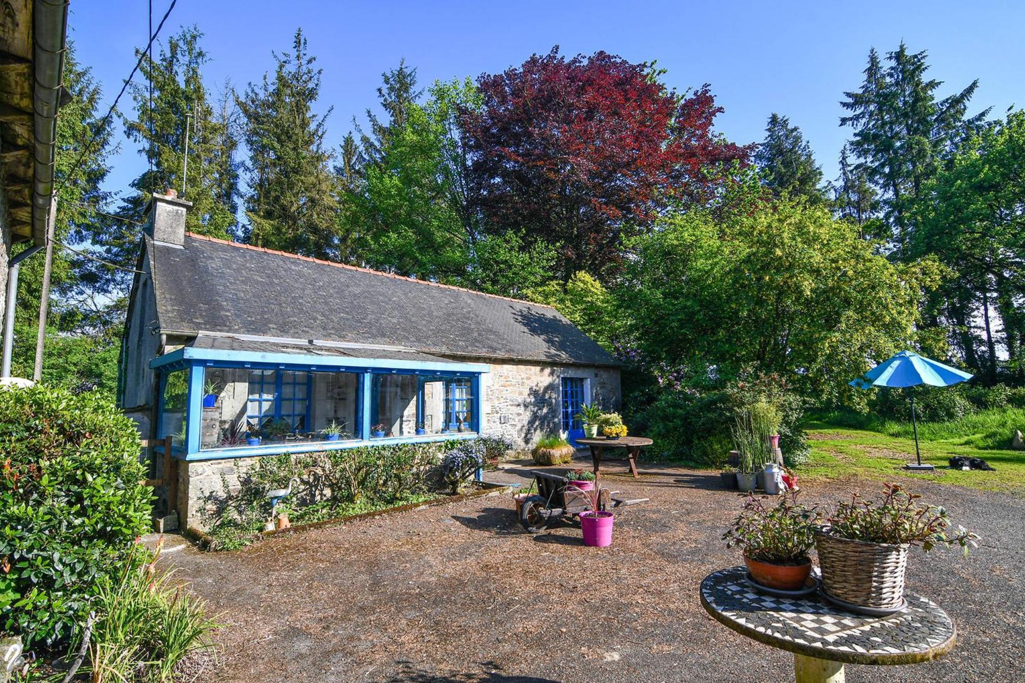 La Maison Bleue Lanfains Luaran gambar