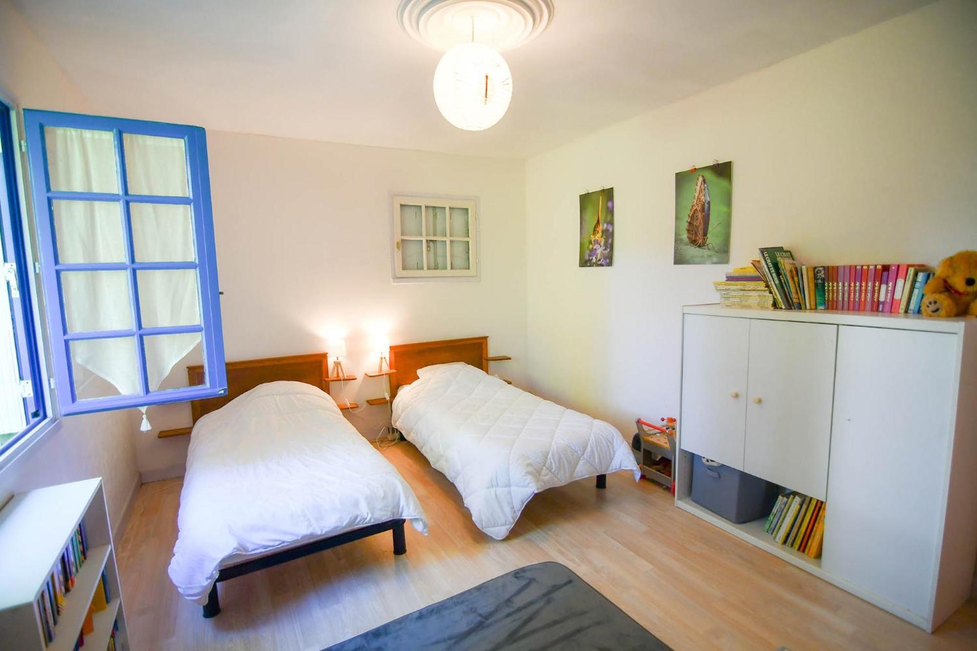 La Maison Bleue Lanfains Luaran gambar